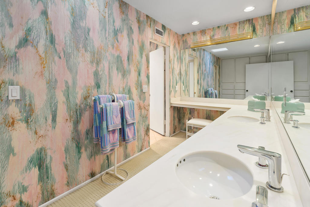 MLS #219138366DA image #19