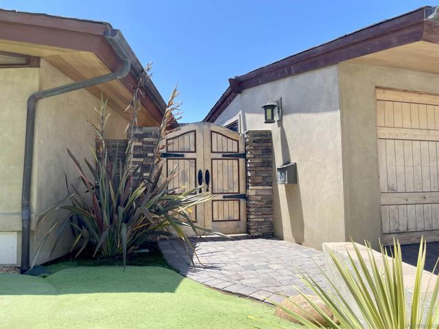 1173 Van Nuys, San Diego CA: https://media.crmls.org/mediaz/266e78dc-c58d-4e25-9a79-bc4cb772fba4.jpg