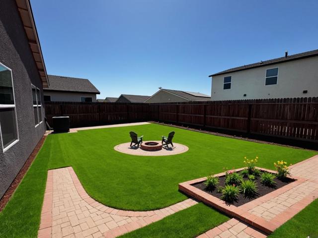 248 Grand Canyon Court, Merced CA: https://media.crmls.org/mediaz/266eba5d-cb4b-4525-a542-32b7ecc1d57a.jpg