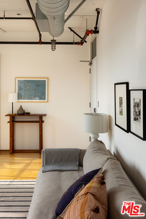 200 N San Fernando Road, Los Angeles CA: https://media.crmls.org/mediaz/266eca7f-14e9-4f55-93b1-040a4ead9a99.jpg