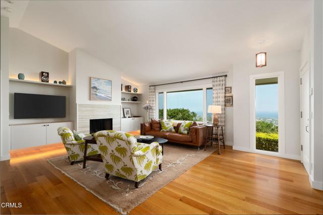 960 Roble Lane, Santa Barbara CA: https://media.crmls.org/mediaz/266ecd5f-703d-48b8-b744-054ff5a851d1.jpg