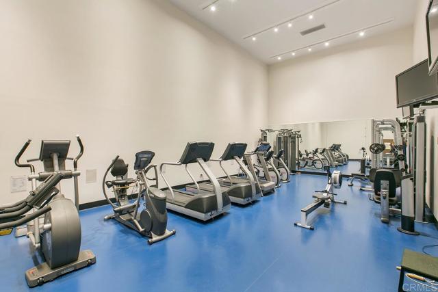 6544 Caminito Northland, La Jolla CA: https://media.crmls.org/mediaz/266f9f39-43ba-41bb-b748-a7397f2ee4ef.jpg