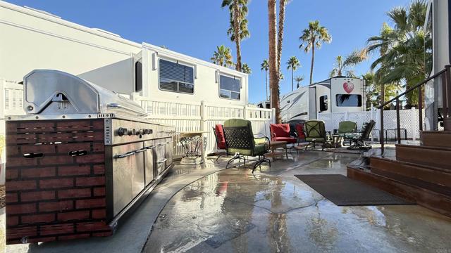 69411 Ramon Rd #713, Cathedral City CA: https://media.crmls.org/mediaz/266fe851-e547-403b-8982-c46d6b2faf41.jpg