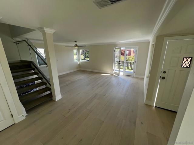 11524 Azucena Dr, San Diego CA: https://media.crmls.org/mediaz/26715a83-dc6e-43ba-a409-0379acdad114.jpg