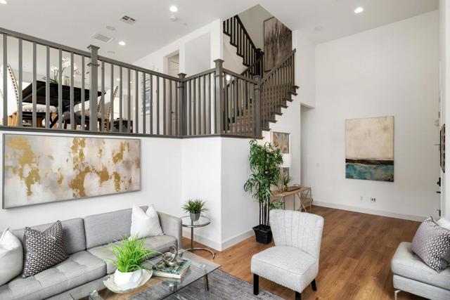201 Keech Drive,  CA: https://media.crmls.org/mediaz/2671c050-9e68-4c13-8a1d-3f98ad2547d9.jpg