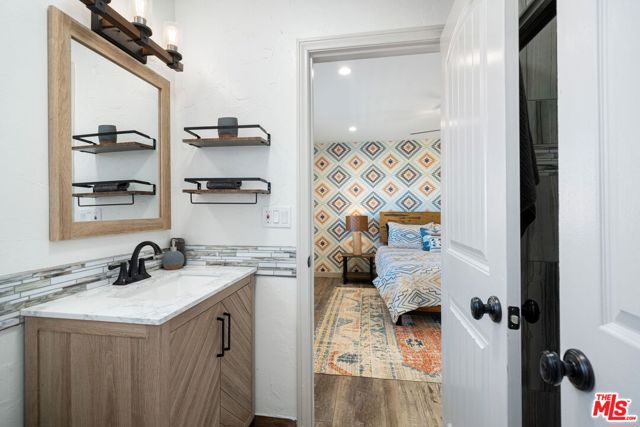 57387 San Juan Road, Yucca Valley CA: https://media.crmls.org/mediaz/2671c53a-fce6-48c7-a251-48c41965881d.jpg