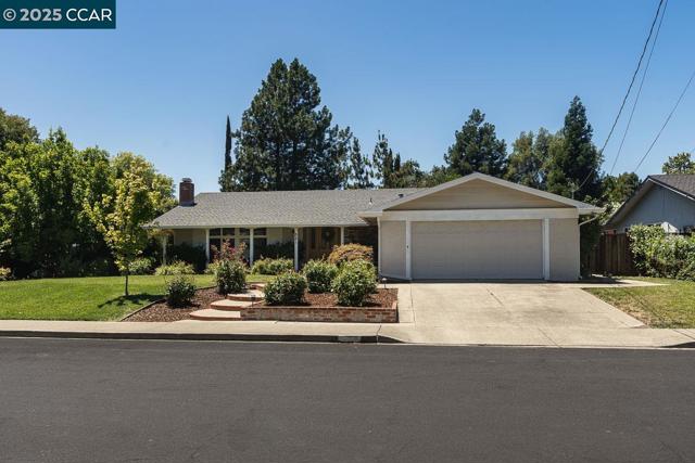 881 Autumn Dr, Walnut Creek CA: https://media.crmls.org/mediaz/26725eec-fb6a-4aca-8bcb-18d92fc43312.jpg