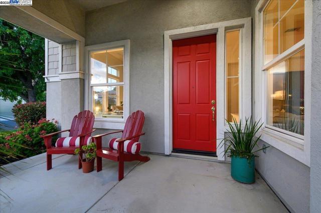 4946 Sequoia Ave, Dublin CA: https://media.crmls.org/mediaz/267287b3-6ddd-4717-885c-e6259bc8dcf8.jpg