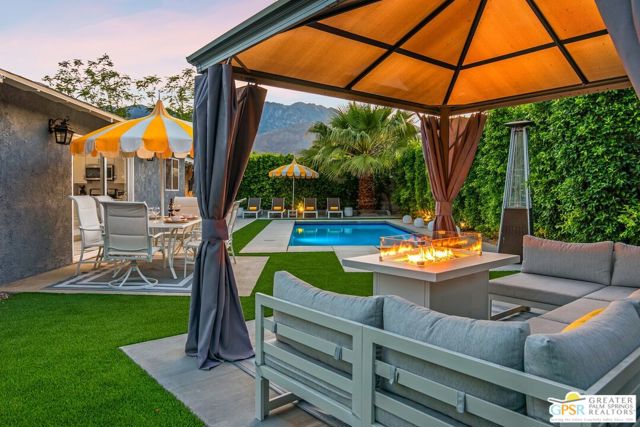 3784 E Calle San Raphael, Palm Springs CA: https://media.crmls.org/mediaz/2672f84a-c64a-432f-986a-6fac9b61bc07.jpg