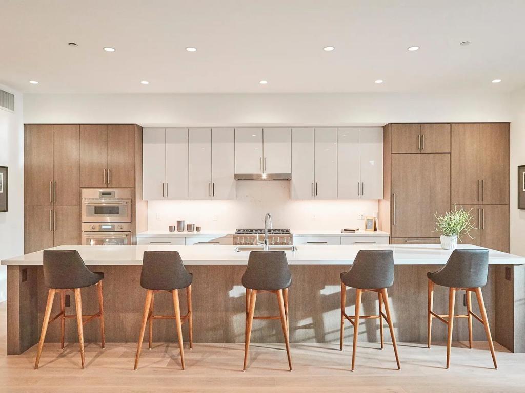 4880 El Camino Real #22