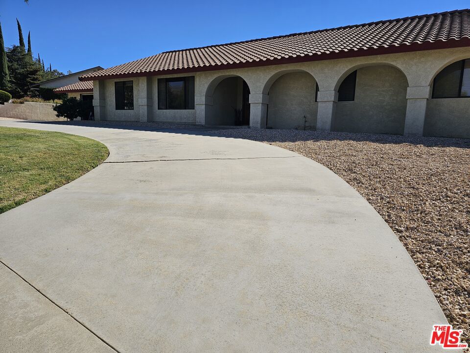 MLS #25615429 image #2