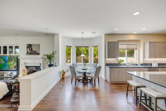 12430 Nelson Road, Moorpark CA: https://media.crmls.org/mediaz/2674a5f4-d2b9-4097-b7dc-5a26a626bd39.jpg