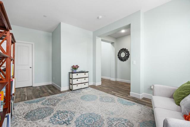 Detail Gallery Image 28 of 58 For 219 Flores Ln, Vista,  CA 92083 - 4 Beds | 2/1 Baths