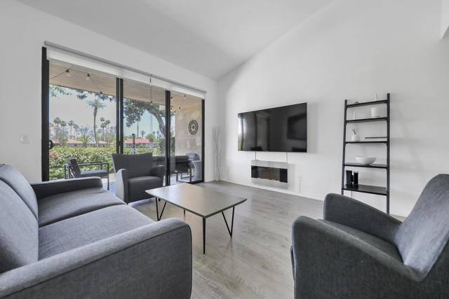 23 Haig Drive, Rancho Mirage CA: https://media.crmls.org/mediaz/2674e867-d91c-4ac2-a59d-7e8907756461.jpg