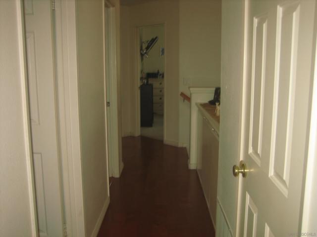 11342 Village ridge Rd, San Diego CA: https://media.crmls.org/mediaz/267624e6-8e3d-4ef0-93e9-ade80fa86dba.jpg