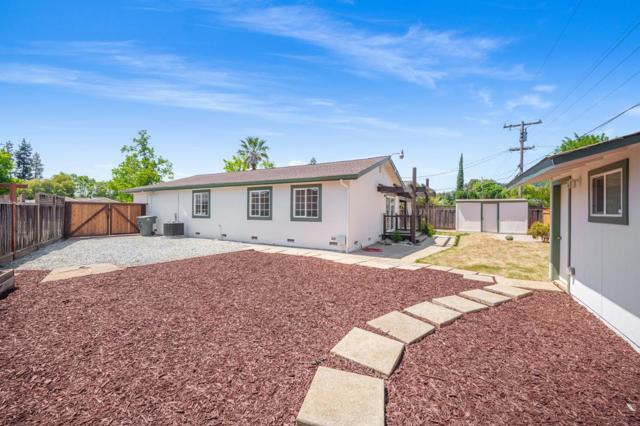 125 Foothill Court, Morgan Hill CA: https://media.crmls.org/mediaz/2676bb58-edd3-4419-8c5d-8822657917eb.jpg