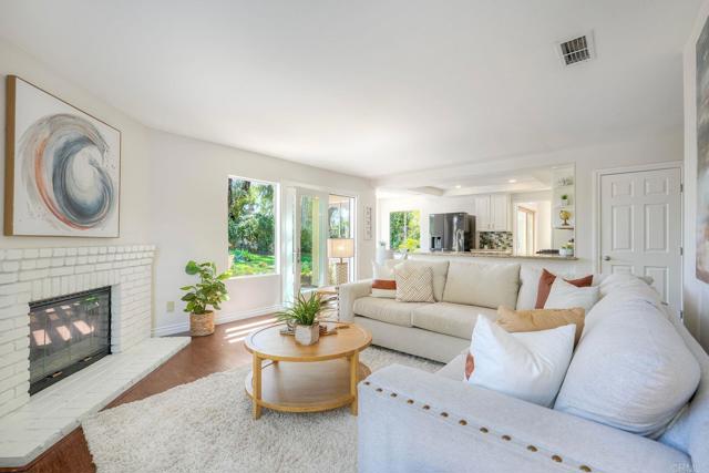 Detail Gallery Image 13 of 39 For 3369 Tournament Dr, Oceanside,  CA 92056 - 5 Beds | 3 Baths