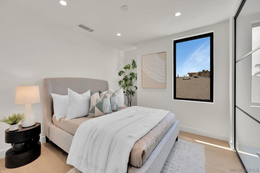 1073 Opal Street - photo 20