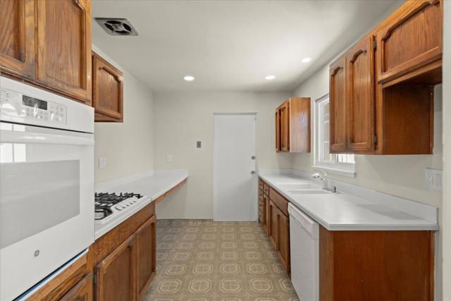 2206 San Antonio Place, Santa Clara CA: https://media.crmls.org/mediaz/26775dfb-5fe7-415d-aa40-8f6d67c7e804.jpg