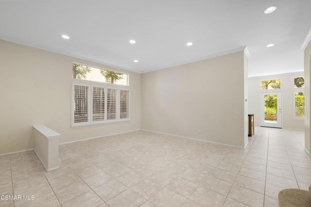 2996 Eagles Claw Avenue, Thousand Oaks CA: https://media.crmls.org/mediaz/26789b4c-e9f7-4b9b-9574-cc2134b8b05d.jpg