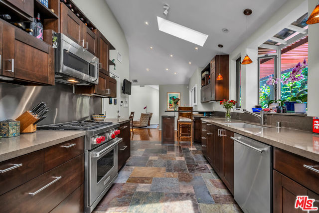 3275 Dos Palos Drive, Los Angeles CA: https://media.crmls.org/mediaz/2678b172-df6d-4af0-ac72-9eb5f54482a0.jpg
