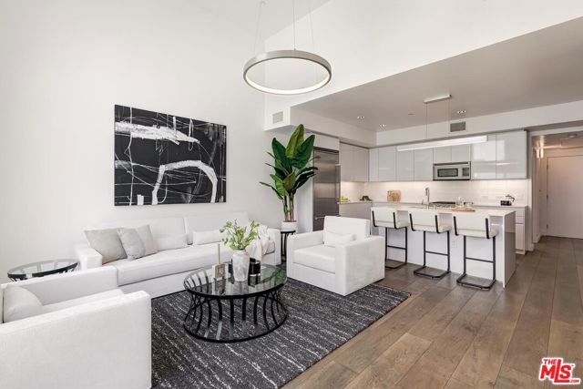 3 Bed Home for Sale in Santa Monica, California