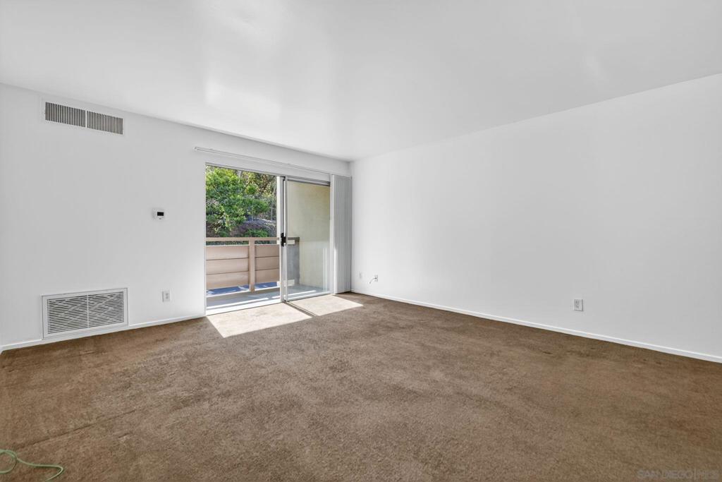 1621 Hotel Circle - photo 9