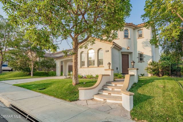 4260 Crabapple Court, Moorpark CA: https://media.crmls.org/mediaz/267a3e78-9499-42b2-9ad7-4c1a87720c0a.jpg