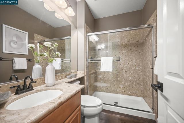 7774 Stoneleaf Rd, San Ramon CA: https://media.crmls.org/mediaz/267a69b7-e14a-437c-99b5-3329b1e18309.jpg