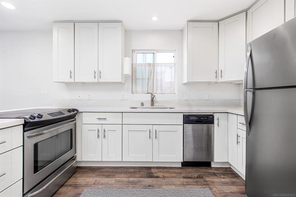 2849 A Street - photo 4