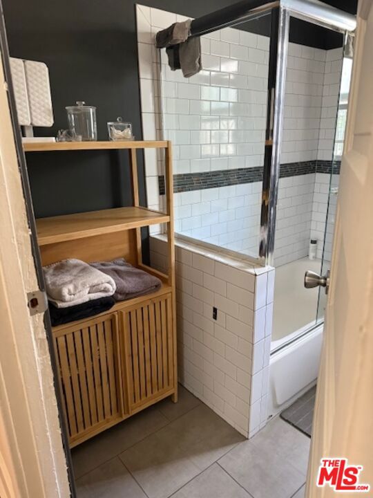 1493 W 47th Street, Los Angeles CA: https://media.crmls.org/mediaz/267ab7d6-417b-4586-8acd-7ee6a30848b7.jpg