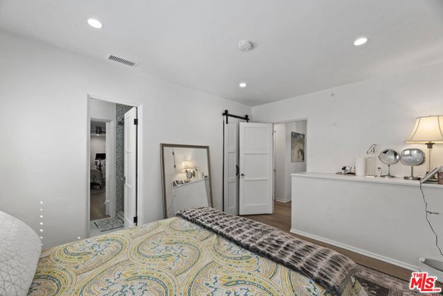 1517 Glendon Avenue, Los Angeles CA: https://media.crmls.org/mediaz/267af8d4-3d5d-4310-8b80-044030cfb293.jpg