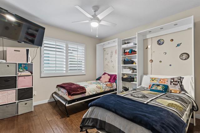 1209 Morgan Hill Dr, Chula Vista CA: https://media.crmls.org/mediaz/267d6125-1a8f-4ead-92d7-bf96bfd224ec.jpg