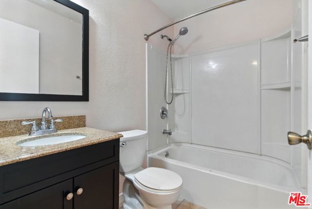 8333 Columbus Avenue, North Hills CA: https://media.crmls.org/mediaz/267da362-4f09-43c4-82ca-19f8e898f731.jpg