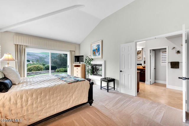 782 Emerson Street, Thousand Oaks CA: https://media.crmls.org/mediaz/267e30d2-5fa7-4f75-b532-284edb281429.jpg