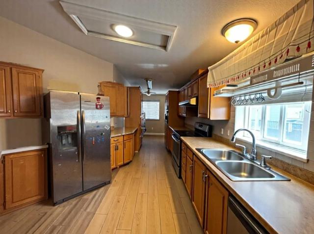 117 Fisk Terrace, Fremont CA: https://media.crmls.org/mediaz/267edb53-d4ce-4a32-8a49-e52e3dd047e3.jpg