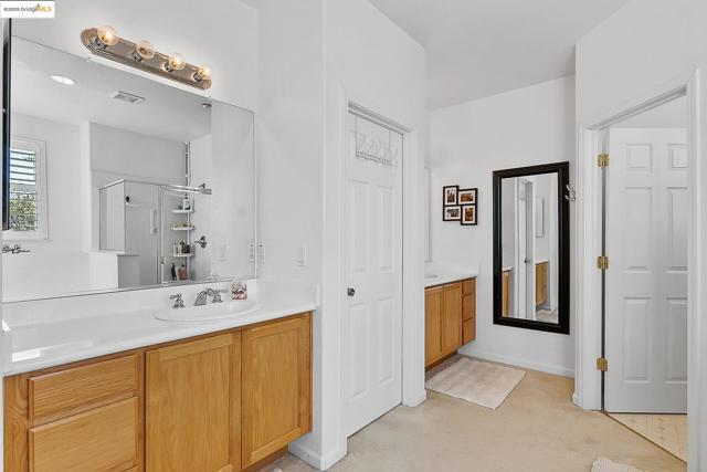 907 Snapdragon Way, Brentwood CA: https://media.crmls.org/mediaz/268022b4-e154-454a-b7f0-650456eb9282.jpg