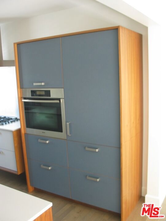 745 -747 1/4 N Hayworth Avenue, Los Angeles CA: https://media.crmls.org/mediaz/26802a10-bfcb-4635-b565-5883e7b998a0.jpg