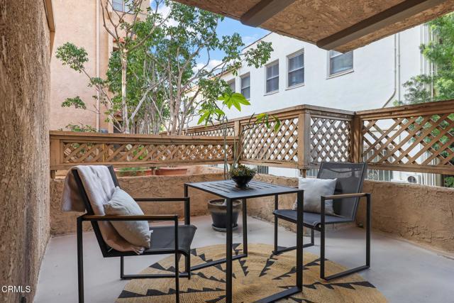 Detail Gallery Image 25 of 37 For 640 S Lake Ave #105,  Pasadena,  CA 91106 - 2 Beds | 2/1 Baths