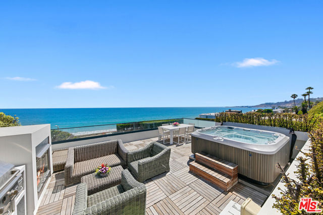 22065 Pacific Coast Highway, Malibu, CA 90265