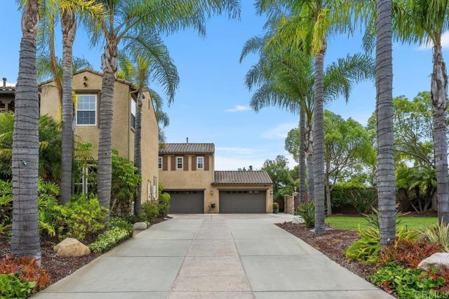 648 California Oak Drive, Vista CA: https://media.crmls.org/mediaz/2680d0b9-4f6b-451d-926b-d001c95693b0.jpg