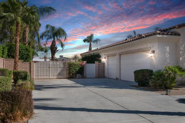49252 Colorado Street, Indio CA: https://media.crmls.org/mediaz/2682bc8e-72c3-414a-9c68-ebf089d156e6.jpg