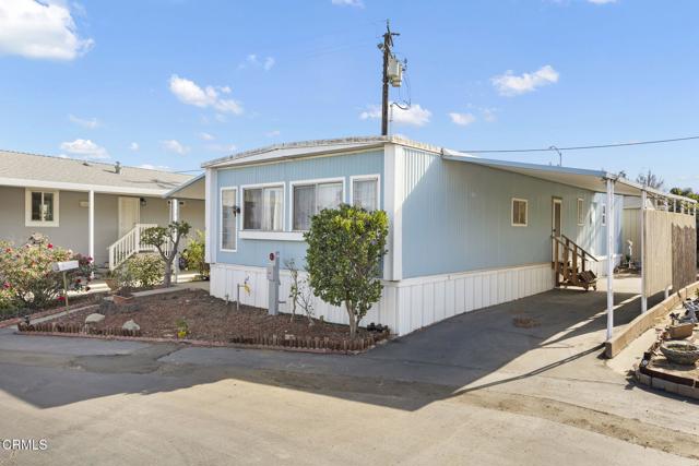 Detail Gallery Image 3 of 33 For 10685 Blackburn Rd #3,  Ventura,  CA 93004 - 2 Beds | 2 Baths