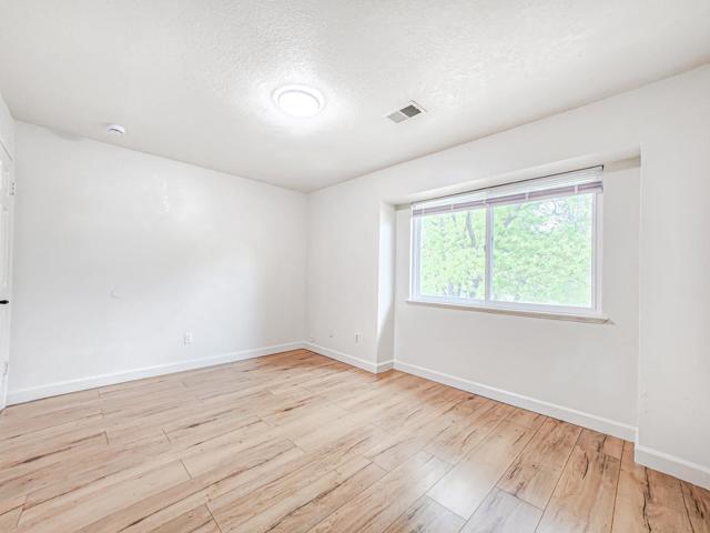2160 Clipper Ship Drive, Fairfield CA: https://media.crmls.org/mediaz/26834ba6-f29c-45d2-a2a7-a1eb16a357e9.jpg