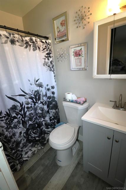 1252 Fourth Ave, Chula Vista CA: https://media.crmls.org/mediaz/268569e1-5dfd-49c1-a585-b44c7778cdec.jpg