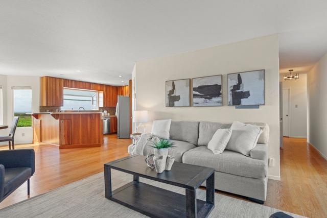 861 Railroad Avenue, Half Moon Bay CA: https://media.crmls.org/mediaz/2685a669-2854-4290-a2ac-fda0aae2b8d1.jpg