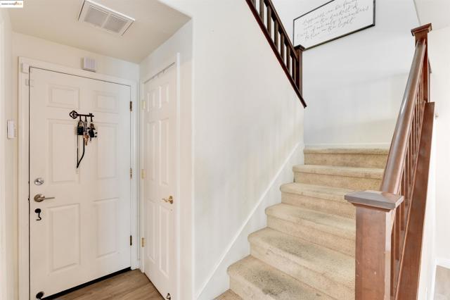 569 Primitivo Ct, Fairfield CA: https://media.crmls.org/mediaz/2685b20d-744b-4c9d-b313-96864c225d85.jpg
