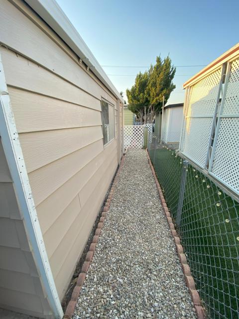 601 N Kirby Street, Hemet CA: https://media.crmls.org/mediaz/2685b787-7fa5-4d27-a2cd-7b86d9753358.jpg