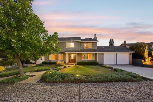 17365 Oak Leaf Drive, Morgan Hill CA: https://media.crmls.org/mediaz/268643a0-1baf-40d0-8fcf-29008c8fb7a2.jpg