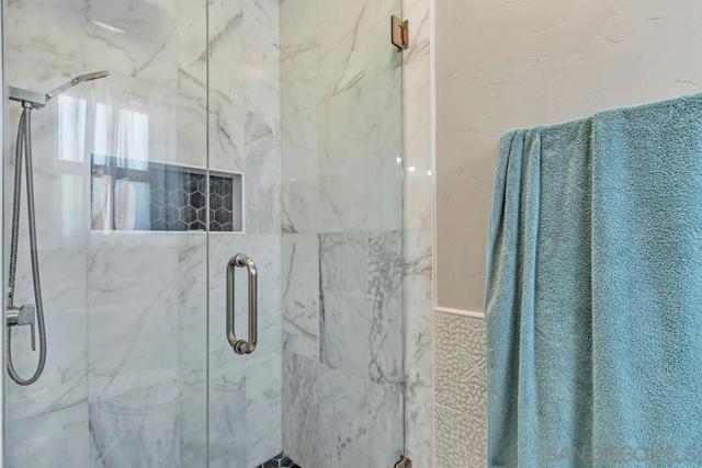 1817 Sunny Slope Terrace, Escondido CA: https://media.crmls.org/mediaz/26866bf3-fe5e-4a21-9f33-f80fdcd7ee95.jpg